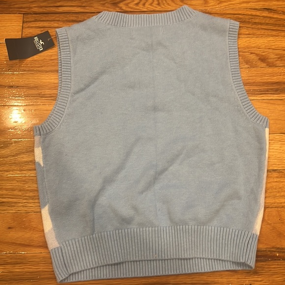 Hollister flower print sweater vest in blue - Picture 2 of 3